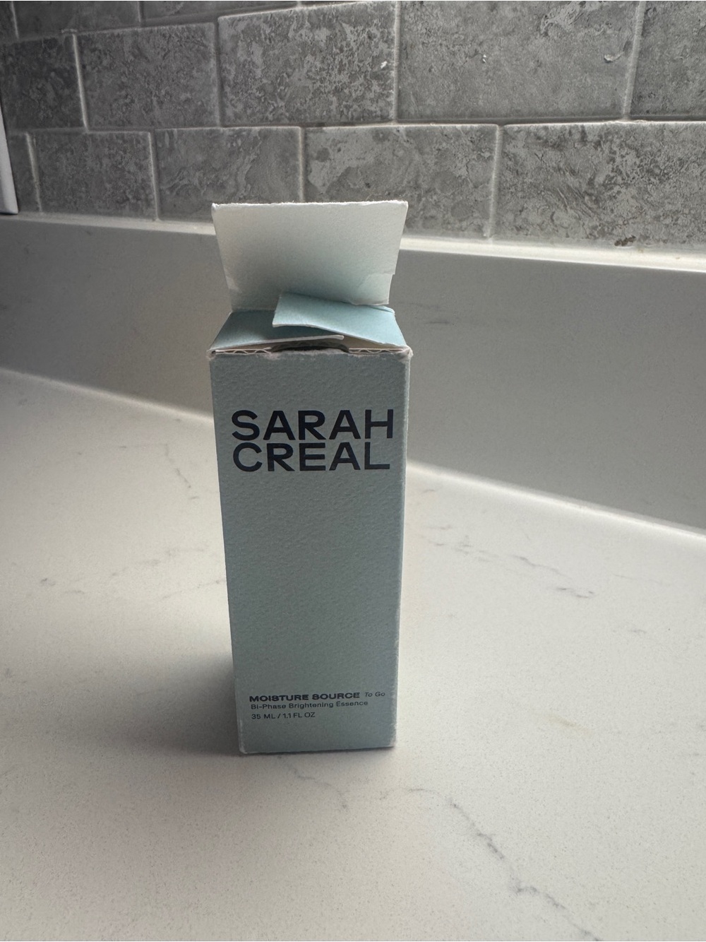 Sarah Creal Moisture Source Brightening Essence - Light Blue - Picture 2 of 2